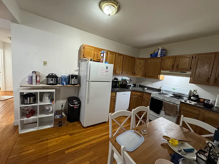 23 Egremont Rd #2 — Photo 5