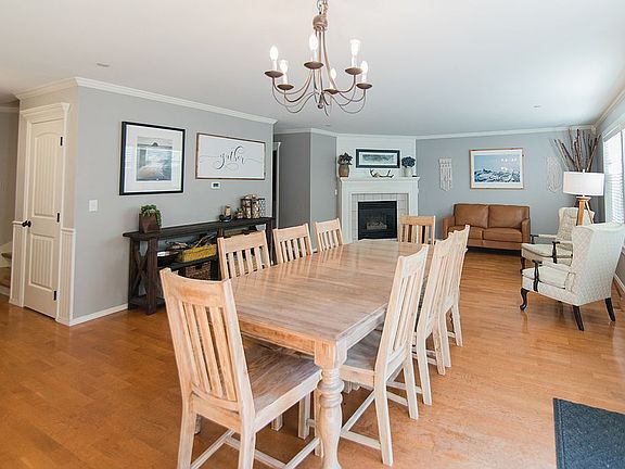 5th image of 1170 Harrington Pl