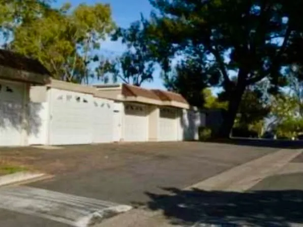 22481 Avenida Copete, Laguna Hills, CA 92653