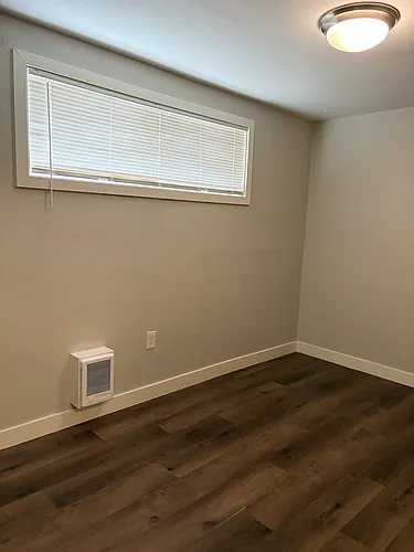 925 SW Holden St #2 Photo 1
