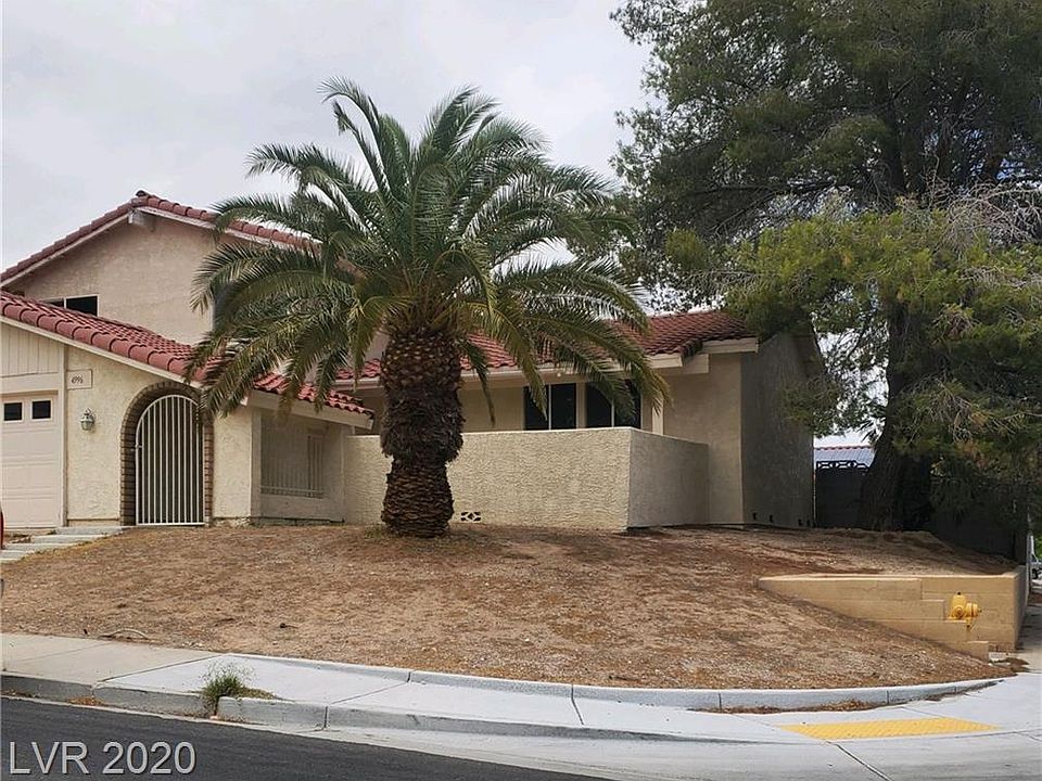 2nd image of 4996 Leota Ct