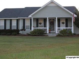 625 Pinewood Dr, Centre, AL 35960