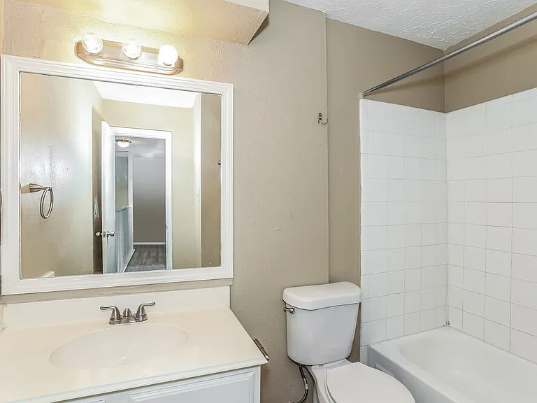 6042 Beaconridge Dr — Photo 16