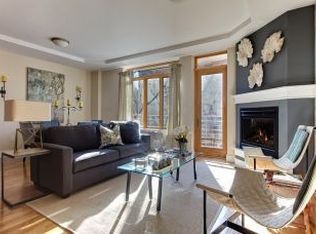 2077 5th Ave APT 4B, New York, NY 10035