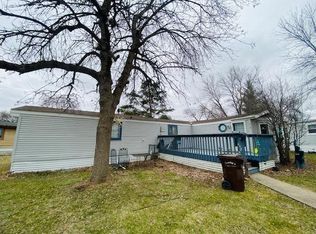 210 Biscayne Ln, Rockford, MN 55373