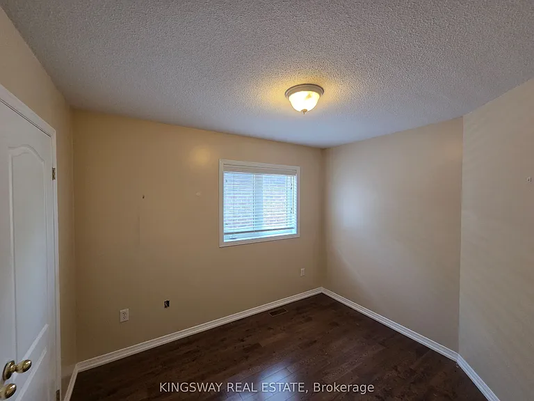 28 Tidemore Hts — Photo 20