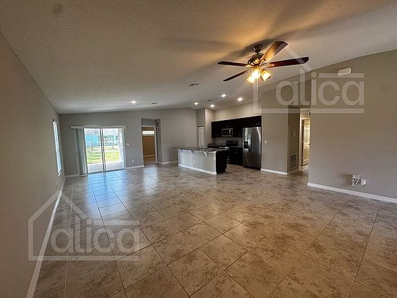 3rd image of 510 Poplar St SE