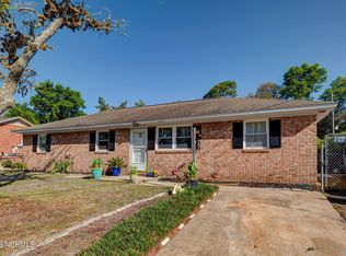 122 Cathay Rd, Wilmington, NC 28412