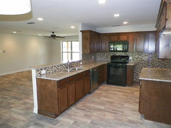 5th image of 2806 Vz County Road 3710