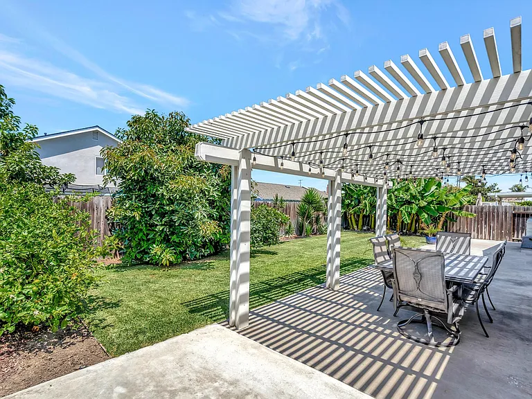 9131 Warfield Dr — Photo 64