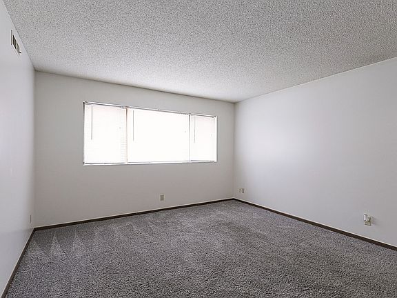 2nd image of 4620 Meredeth St #11
