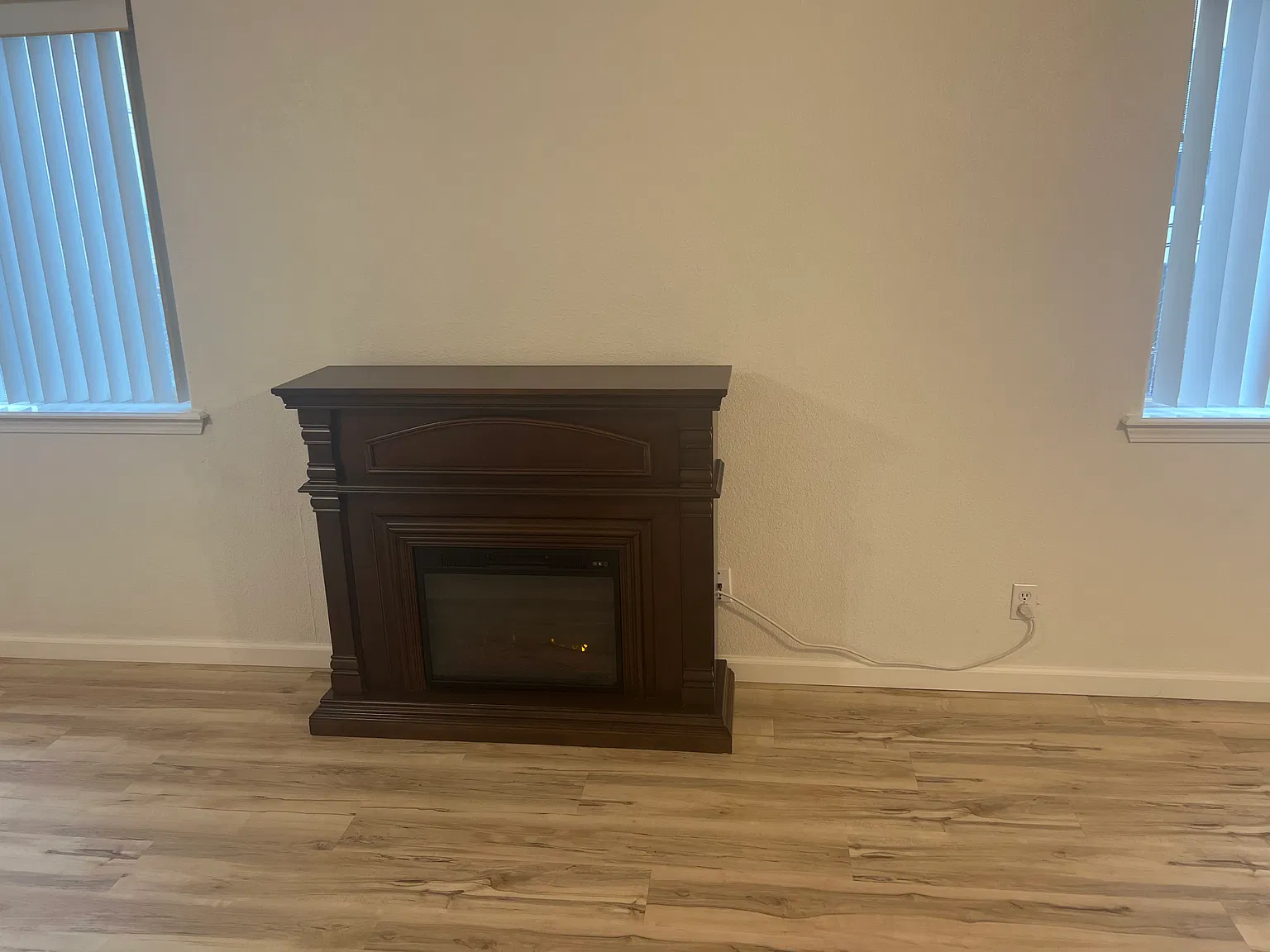 2 bed, 1000 sqft, $1,900 — Photo 3