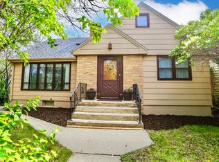 1507 S 3rd St, Aberdeen, SD 57401