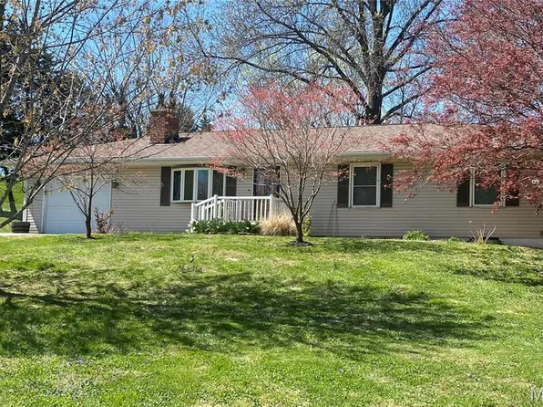 455 Head Ln, Hannibal, MO 63401