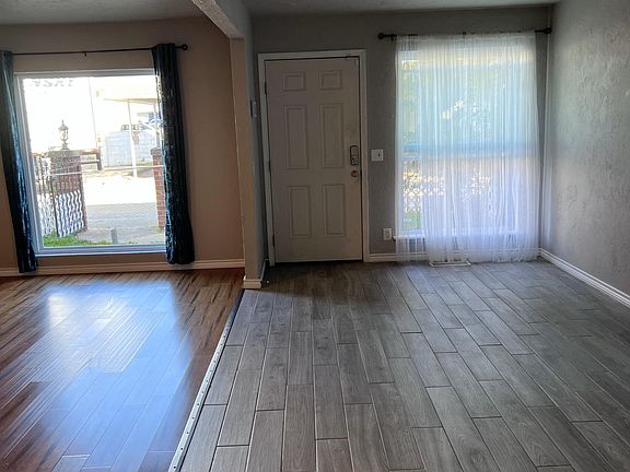 Living areas to front