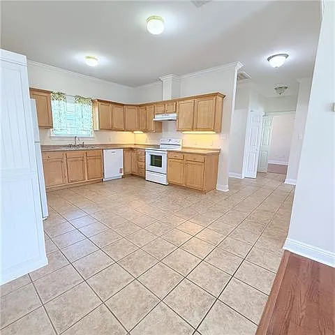 331 Main St — Photo 7