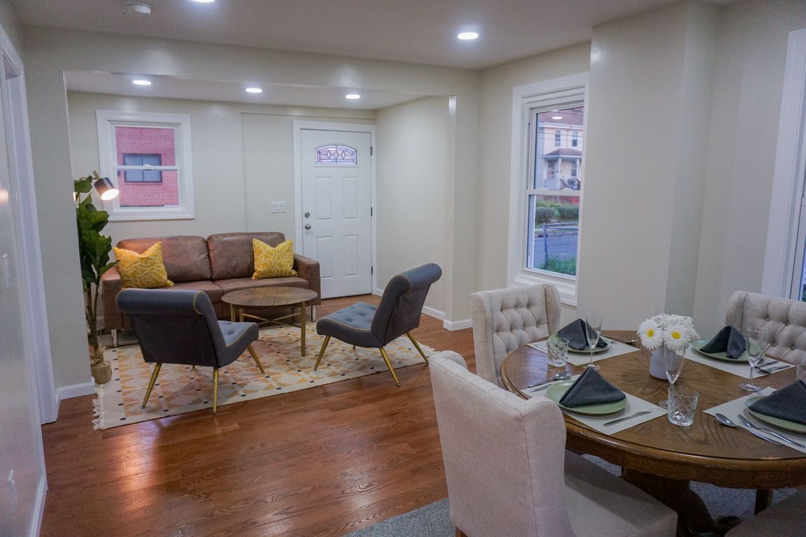 next background image