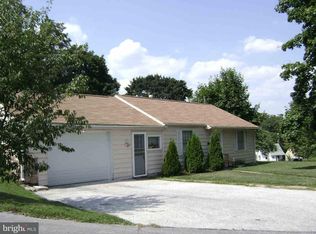 316 Overbrook Dr, York, PA 17404