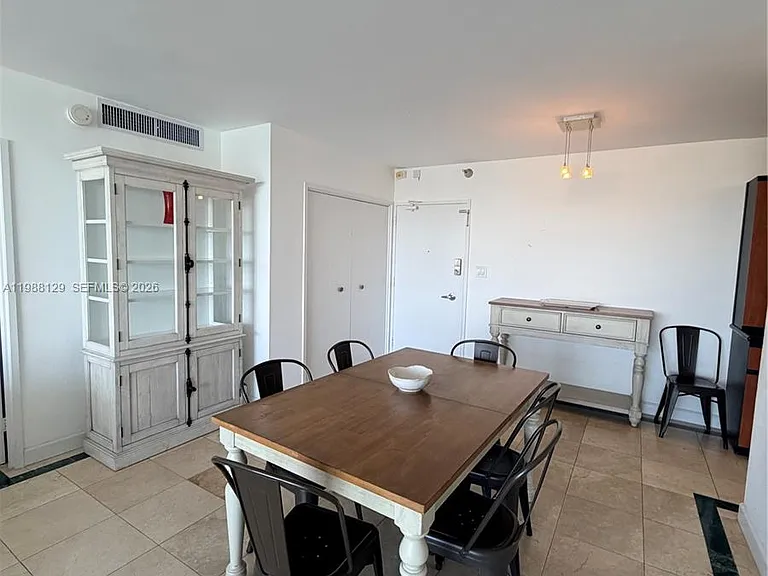 5161 Collins Ave #1506 — Photo 8