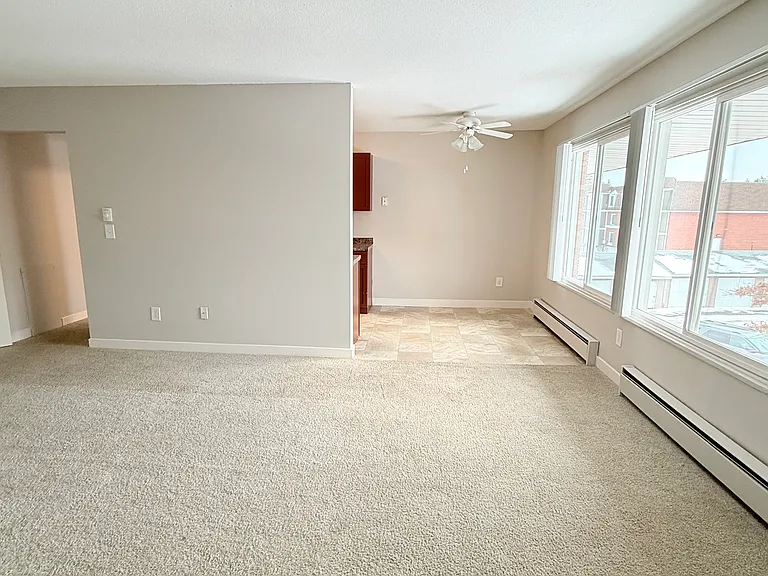 Edgerton Highlands Apartments — Photo 52