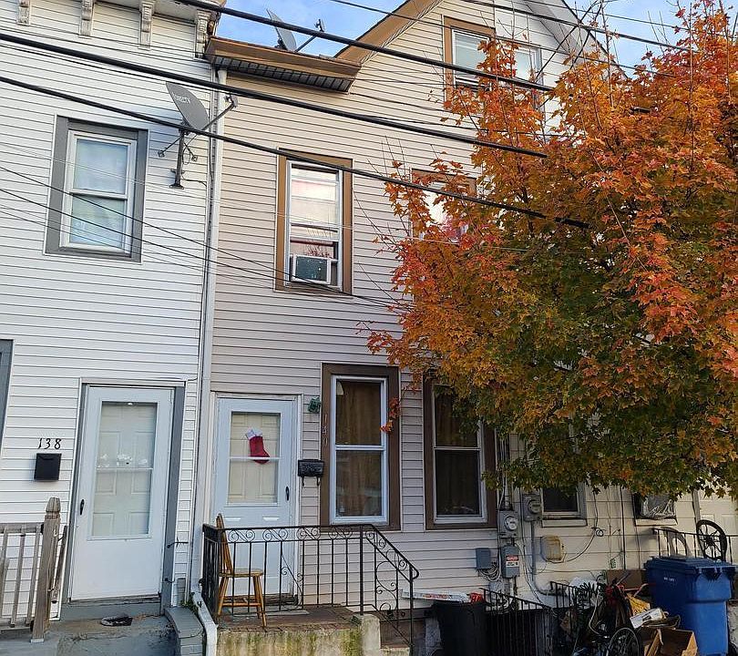 1st image of 140 Jersey St