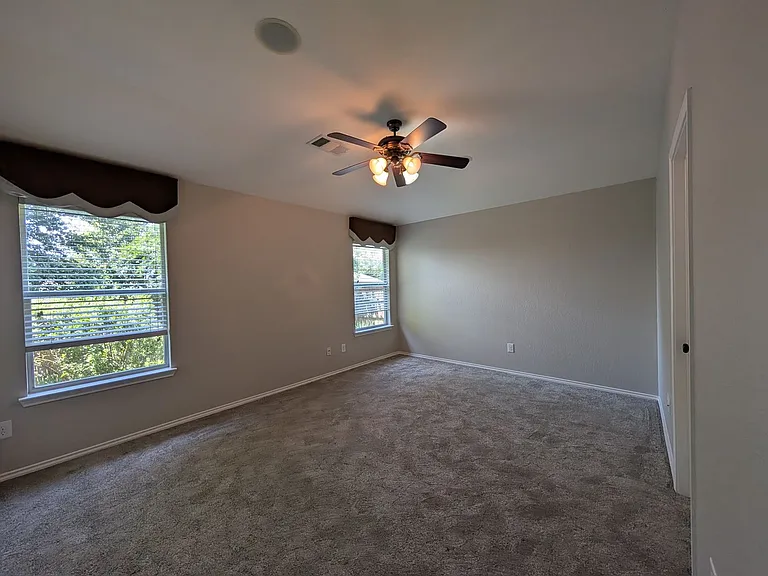 2937 Post Oak Cir — Photo 20