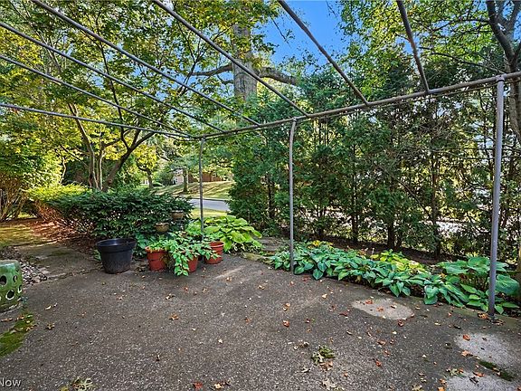 5th image of 78 Yardley Ln
