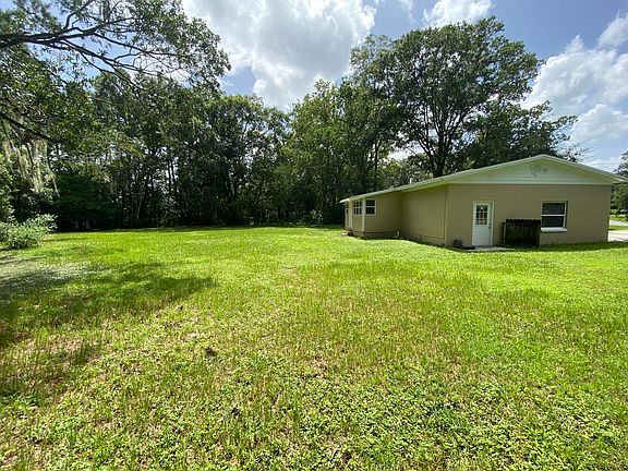3rd image of 5637 Moret Dr E