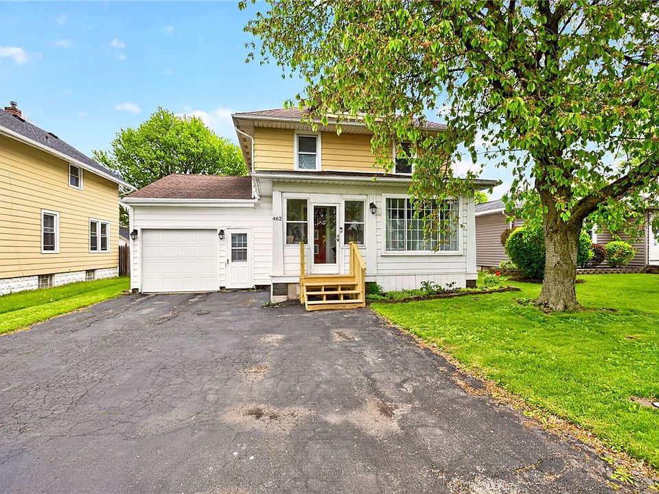 1st image of 462 Crossfield Rd