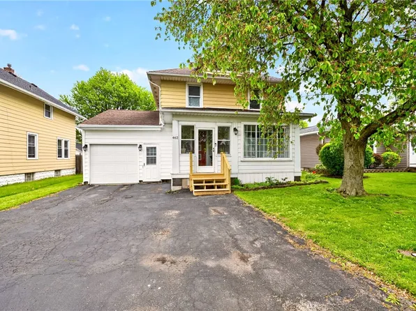 462 Crossfield Rd, Rochester, NY 14609