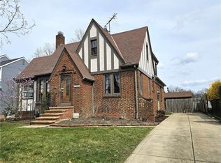 1267 Gordon Rd, Lyndhurst, OH 44124