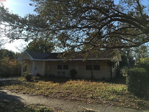 4th image of 6358 1st Ave S