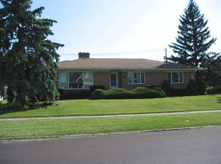 33 Southern Pkwy, Buffalo, NY 14225