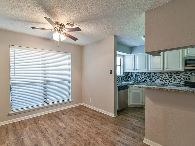 1906 Emerald Pl #1214 — Photo 10