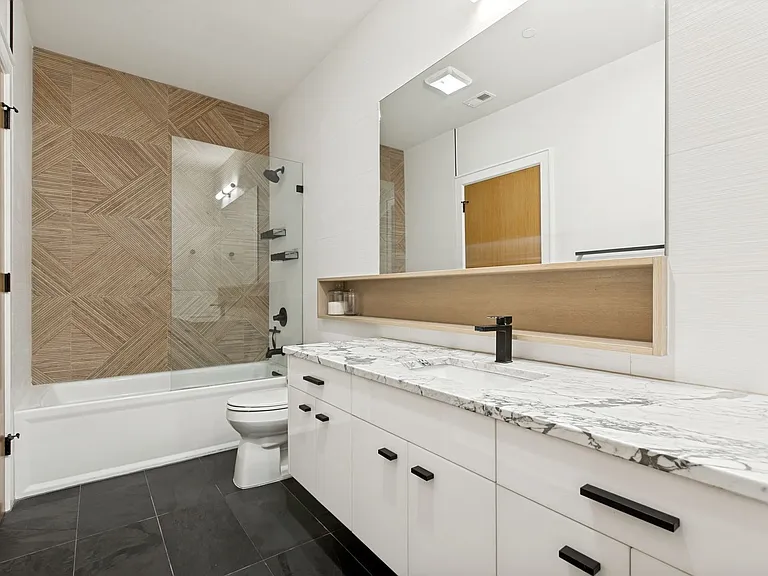 310 Clay St #12 — Photo 32