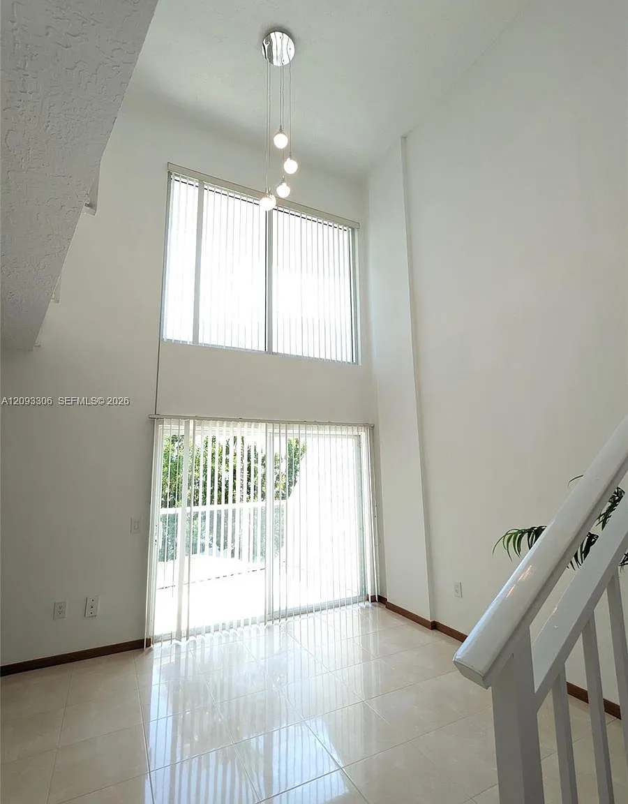 Lofts On Brickell I Condo — Photo 3