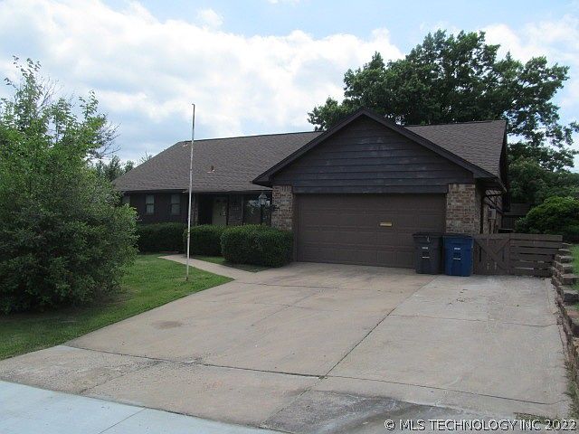 1st image of 1520 S 68th East Ave