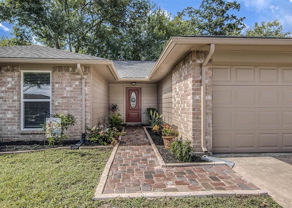 1st image of 3443 Edgecreek Dr