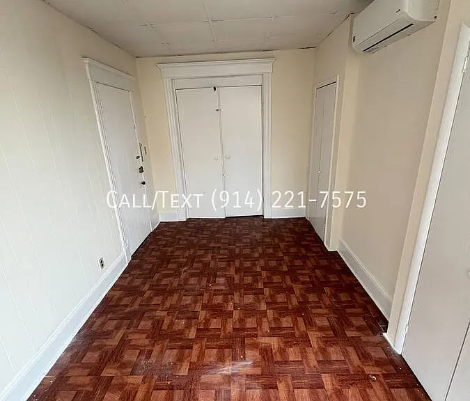 110 Webster Ave #1W — Photo 5