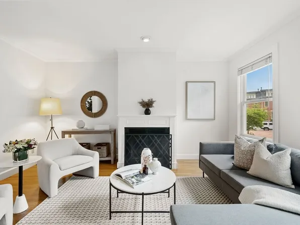 18 Park St #1, Charlestown, MA 02129