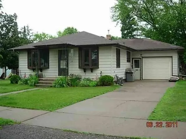 903 Cedar St, Merrill, WI 54452