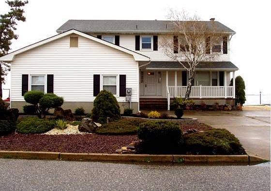 2nd image of 3321 Long Point Dr