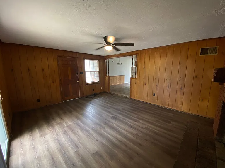 237 Vanderbilt Dr — Photo 25