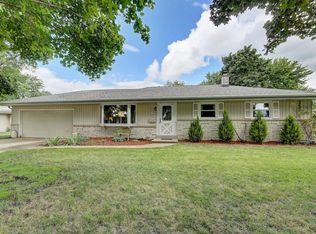 N82W14470 Oxford St, Menomonee Falls, WI 53051
