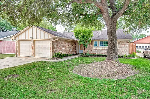 5806 Chrystell Ln Photo 1
