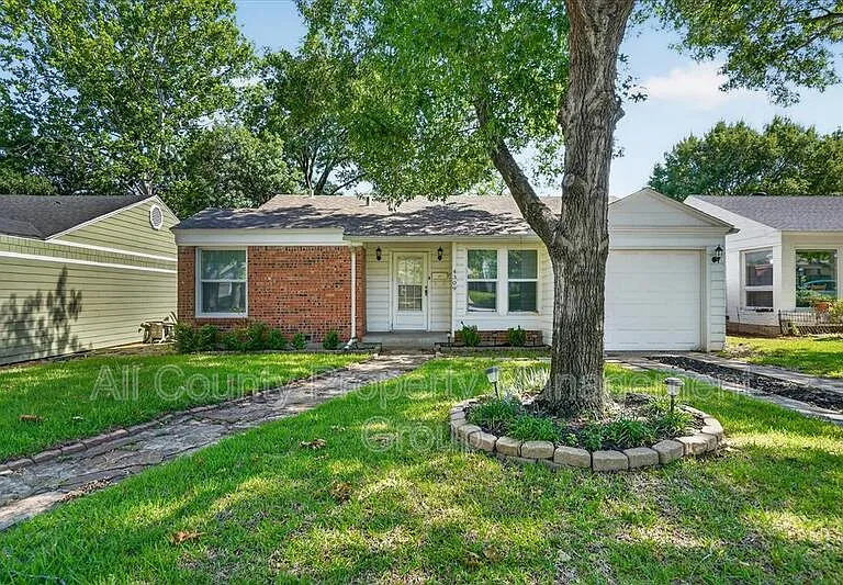 4309 Curzon Ave — Photo 1