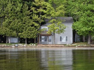 2952 Wolf Lake Dr, Baldwin, MI 49304