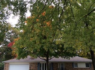 3223 Suncrest Dr, Danville, IL