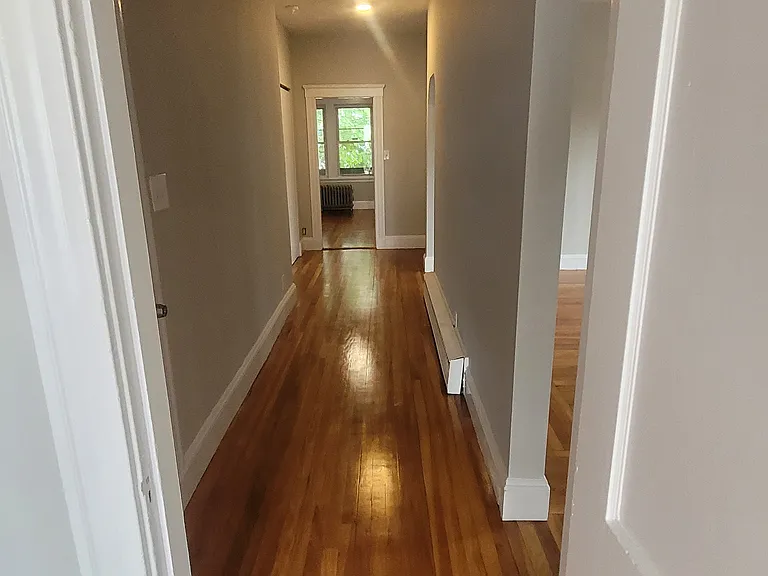 Long foyer shows how spacious the unit is!