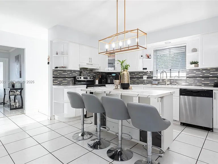 5640 Hayes St #5640 — Photo 3